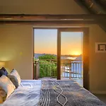 Moana Bay